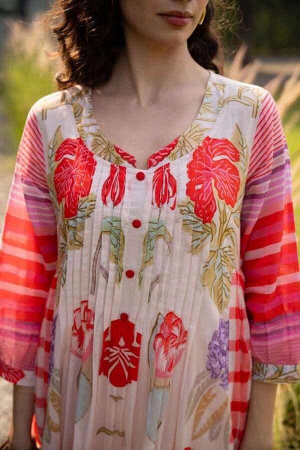 16342d87-b2d4-4db6-8bb6-f8d108f0fba2 Suntaara Women's Mulmul 2-Piece Kurta Set – Cream Red