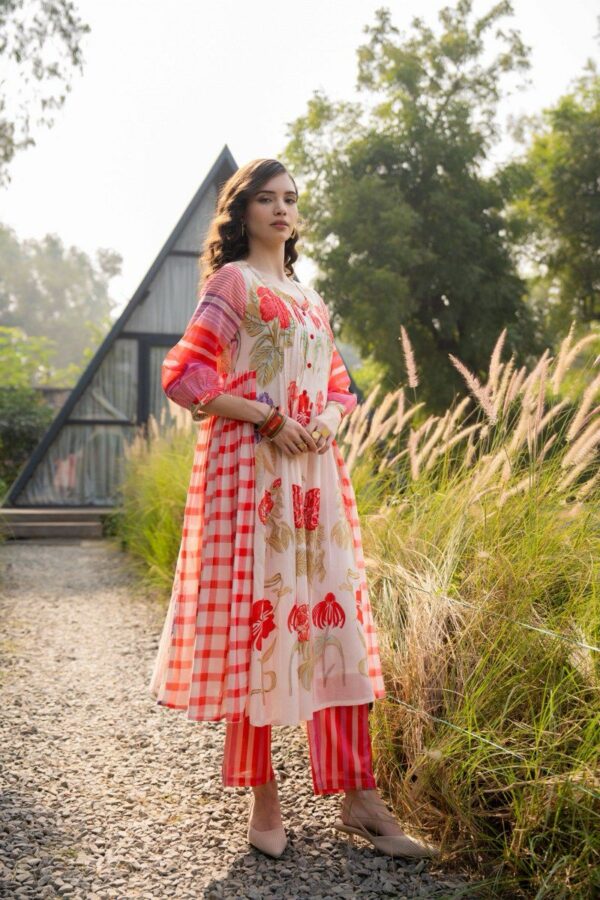 18b780ab-7856-46ce-ad1d-d873bc267356 Suntaara Women's Mulmul 2-Piece Kurta Set – Cream Red