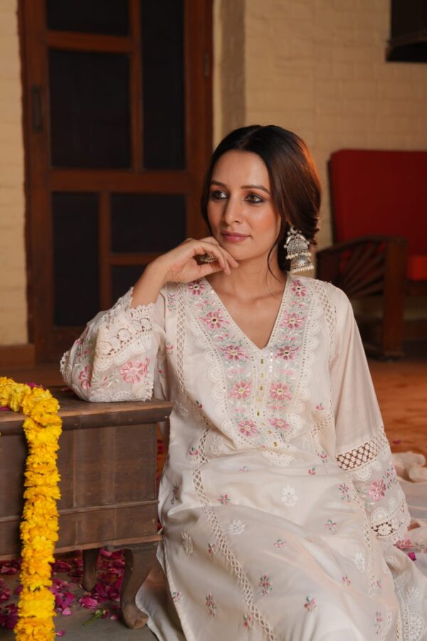 7adeb9a2-9f87-4b6c-82ad-677aed3b5df8 Suntaara Women's Mul Chanderi 3-Piece Kurta Set – White