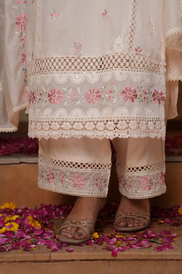 955e8fa4-9c73-4bcc-b214-2602a9b1ed20 Suntaara Women's Mul Chanderi 3-Piece Kurta Set – White